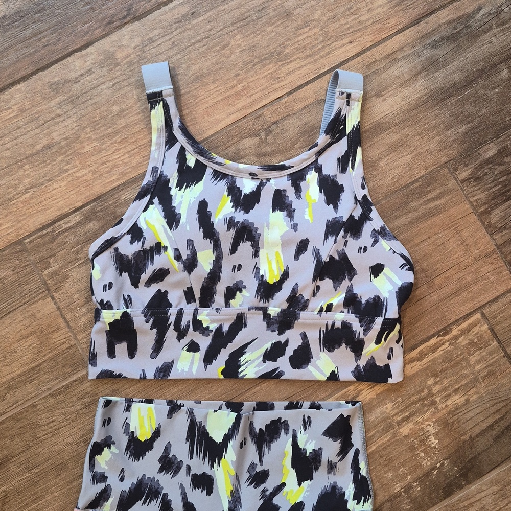Aerie Animal Print Small Leggings & Medium Sports Bra Tank Set - Picture 2 of 12
